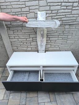 Prodám TV stolek + Konzolu na TV Uppleva - 2