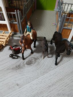 Stáj Schleich - 2