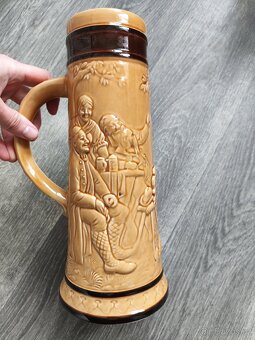 🍺 Krásný starý pivní korbel s motivem hospody a kuželek - 2