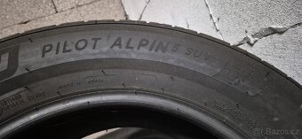235/60 R 17 zimní - 2