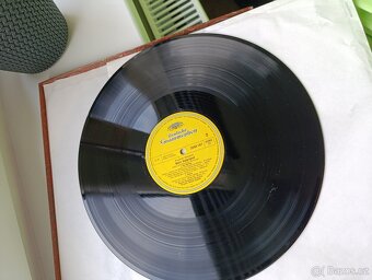 Staré nepoškozené vinylové desky - 2
