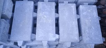 Betonová zatravňovací dlažba - 2