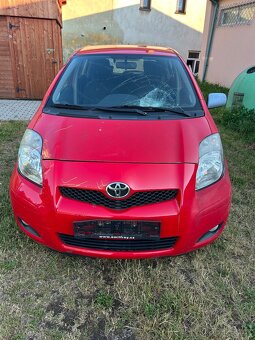 Toyota Yaris 1.33--74kw,2010-fac-5dv-Náhradní díly - 2