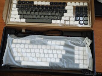 Redragon Sion K653-RGB-PRO - bezdrátová - 2