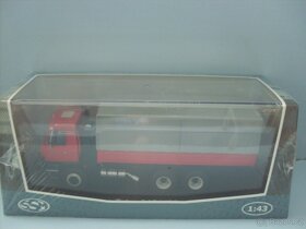 Model TATRA 815 V26 valník+plachta  1:43 - 2