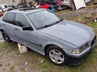 BMW E36 320i - 2
