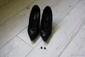 Černé lodičky zn. Jennifer, vel. 37 - 2