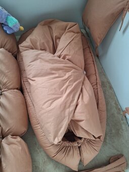 Péřová zavinovačka a hnizdečko - 2