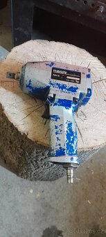 Razovy utahovak narex po repasu - 2