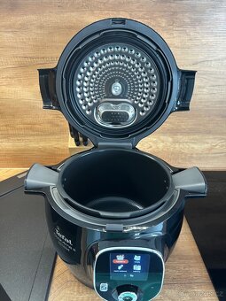 Multifunkční elektrický tlakový hrnec Tefal+Kuchyňský robot - 2