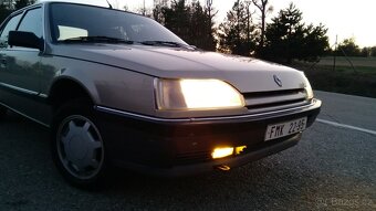 Renault 25 GTX 2.2i, - 2