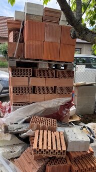 Cihly Porotherm - mix, cena 20kč/ks - 2