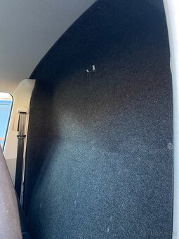 Přepážka plastová pro VW Transporter T5/T6 - 2