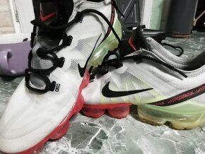 Nike - 2