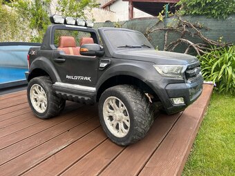 Dětské elektronické autíčko Ford Ranger - 2