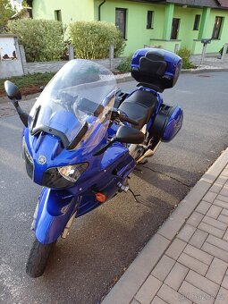 Yamaha FJR 1300 - 2
