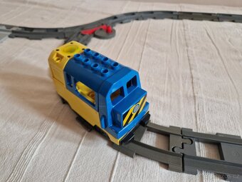 LEGO Duplo doplňky k vláčku a lokomotiva - 2