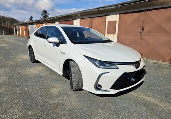 Prodám Toyota Corolla,1,8 HYBRID - 2
