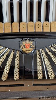 Akordeon harmonika Royal Standart 120 basů - 2
