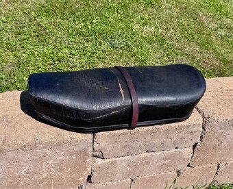 Jawa panelka, ČZ - sedlo lavice - 2