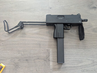 J.G Mac 10 AEP - 2