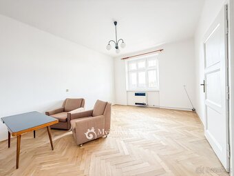 Prodej cihlového bytu 1+1, 43 m2, ul. Jugoslávská, Znojmo - 2
