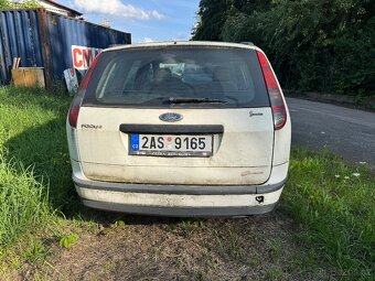 Prodám dily ford focus 1.6 tdci - motor v chodu - 2