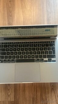 Apple Macbook Air 13” 2020 M1, 96 cyklů - 2