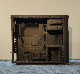 Corsair SPEC-02 Red Carbide Series s průhlednou bočnicí - 2