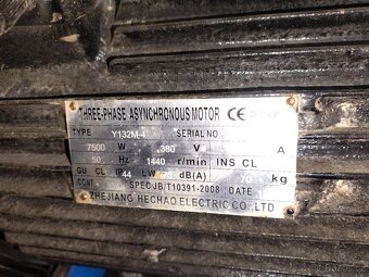 Pístový kompresor Lincos 10hp 300l 12 bar - 2