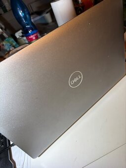 Dell Latitude 5521 – i7-11850H / 32GB RAM / 1TB SSD - 2