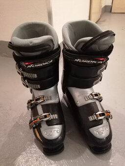 Lyžáky Nordica - 335 mm - 2