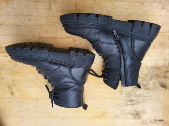 Boty dívčí 35 - 2