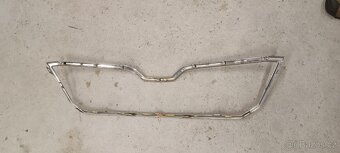 Chromový rámeček masky Škoda Superb 3 - 2