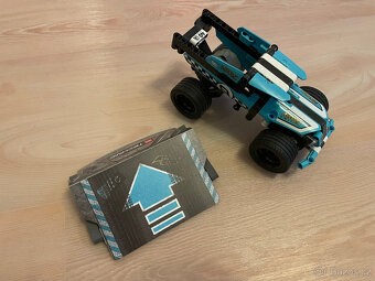 Lego Technic 42059 Stunt Truck - 2