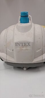 Vysavac bazenu intex - 2