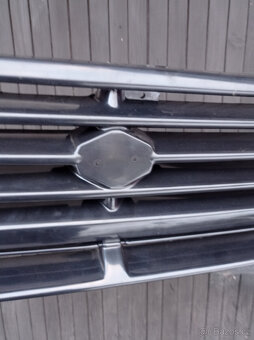 Predni maska na jednickovou suzuki vitara - 2