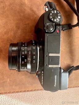 LUMIX GX80 + 7artisans 35 1.2 + Lumix 12-32 + příslušenství - 2