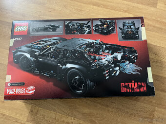 LEGO Technic 42127 Batman BATMOBIL - 2