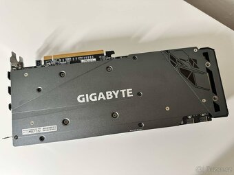 Grafická karta GIGABYTE Radeon RX 6800 XT GAMING OC 16GB - 2