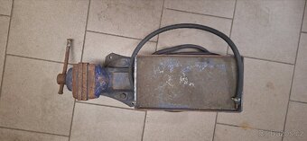 Svěrák york 125 - 2
