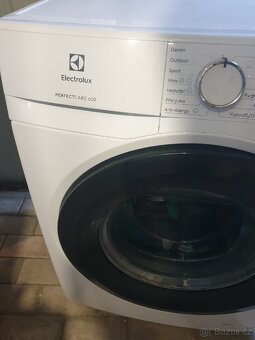 Pračka Elektrolux na 8kg - 2