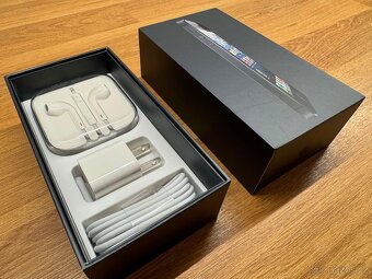 Apple iPhone 5 16GB black nový - 2
