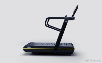 Technogym Skillrun 5000 - profesionální běžecký pás - 2
