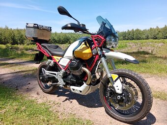 Moto Guzzi V85TT najeto pouze 7.800km top stav - 2