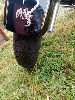 Suzuki Intruder 800 - 2