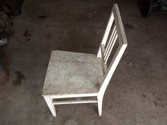 Stará židle - 2