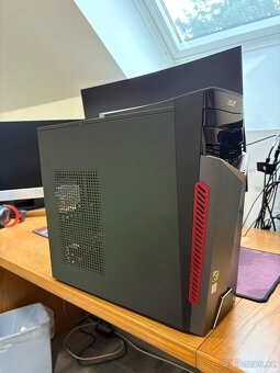 Herní PC bez disku a RAM – Acer Aspire GX-781 (i7‑7700 + GTX - 2