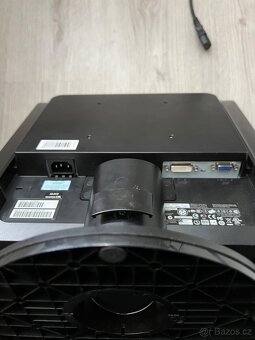 Philips 17″ LCD monitor – 17S1SB/00, plně funkčn - 2