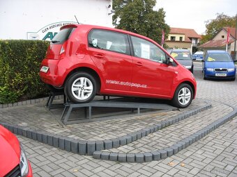 Mii 1,0 MPi-44 kW 5.DV, 144.000,-Kč - 2